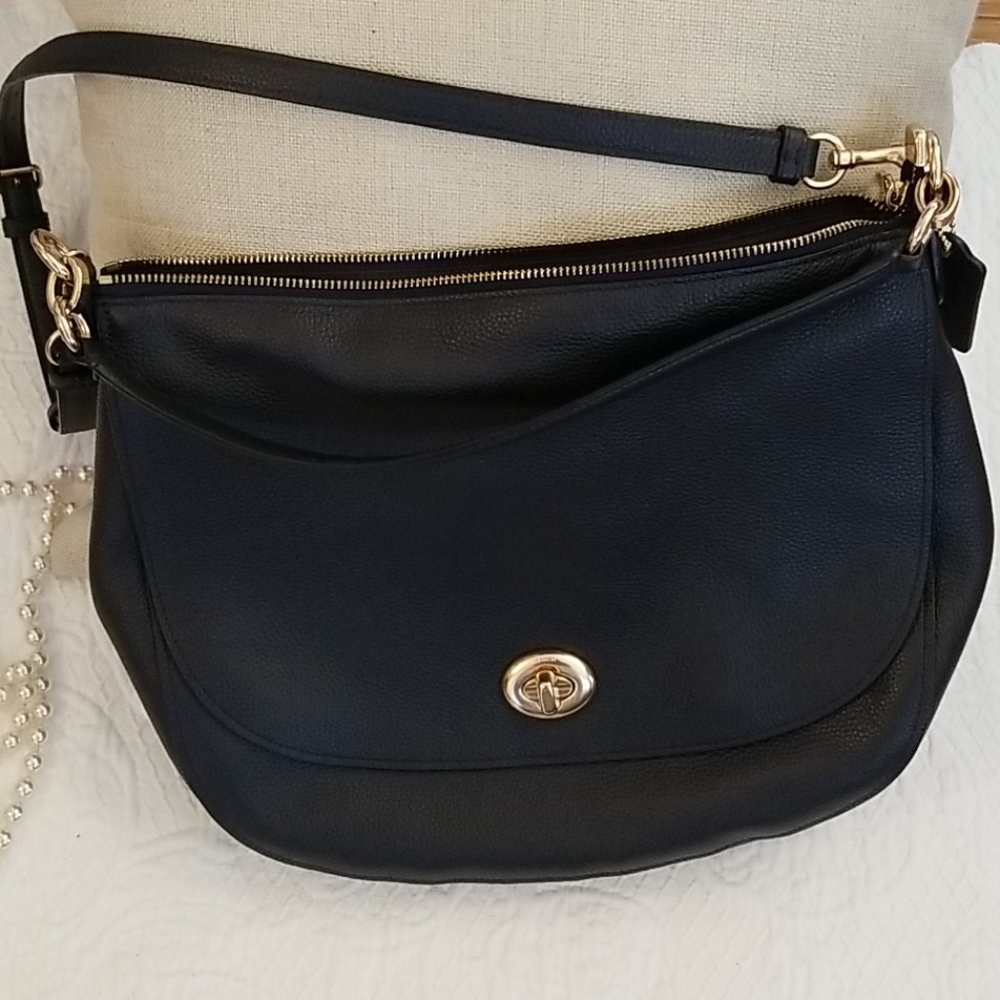 Navy Coach purse - Picture 1 of 6